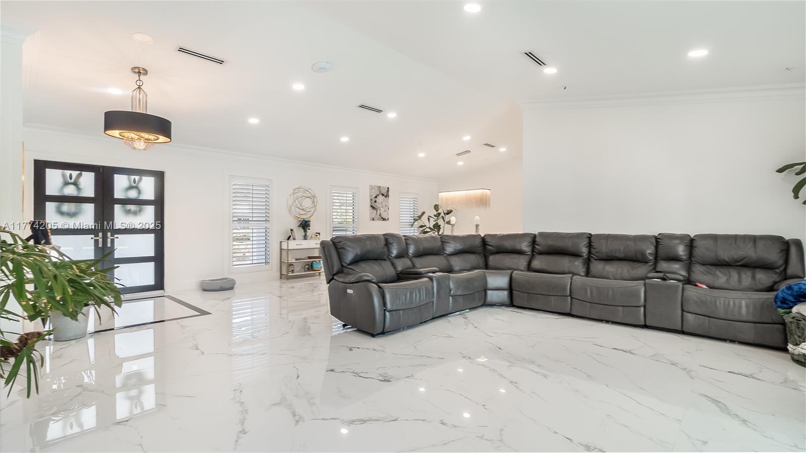 7501 SW 174th St Palmetto Bay, FL 33157