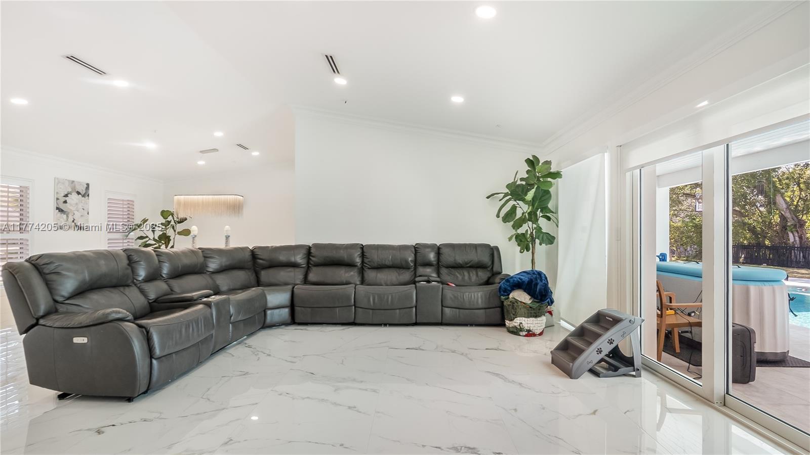 7501 SW 174th St Palmetto Bay, FL 33157