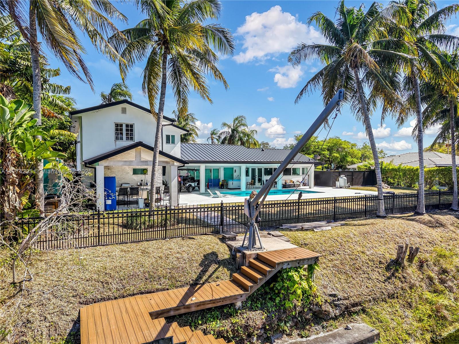 7501 SW 174th St Palmetto Bay, FL 33157