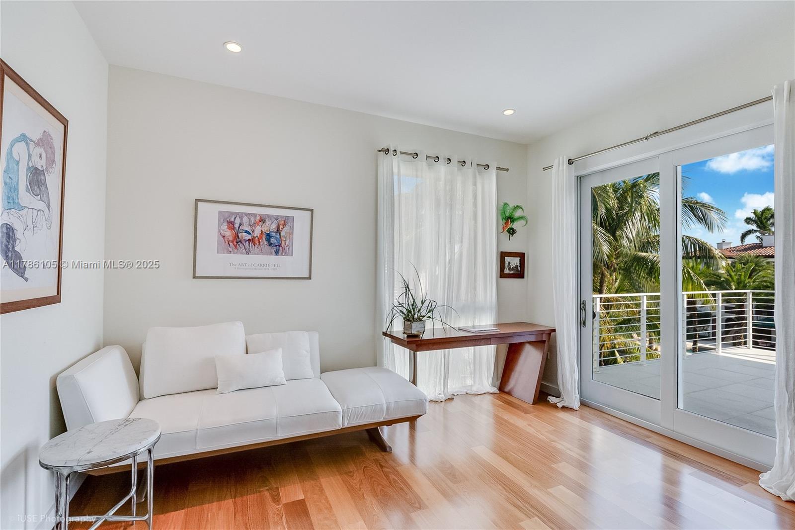 3835 Carole Ct Miami, FL 33133 3835 Carole Ct Miami, FL 33133