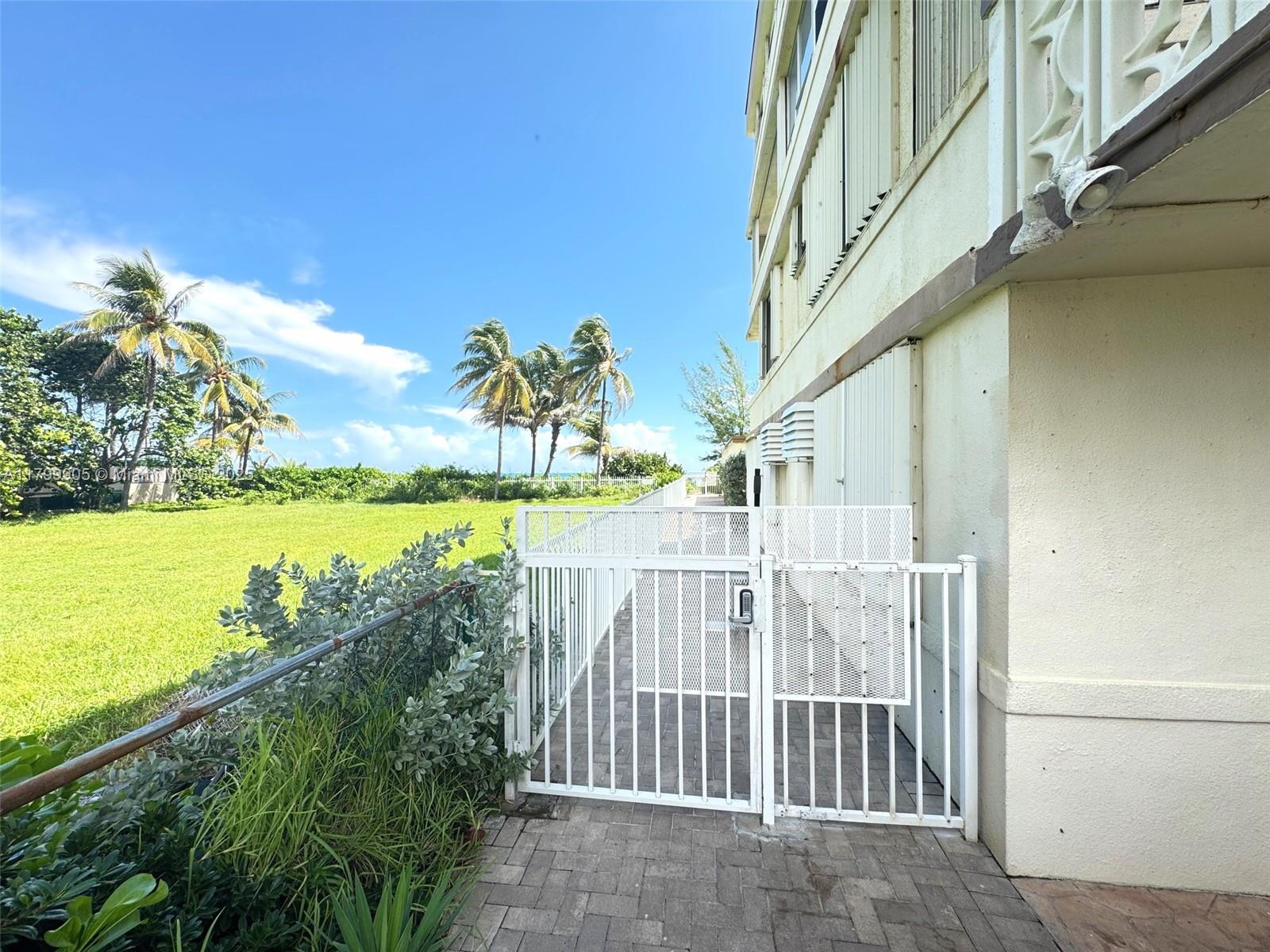 1936 S Ocean Dr #8D,Hallandale Beach, FL 33009
