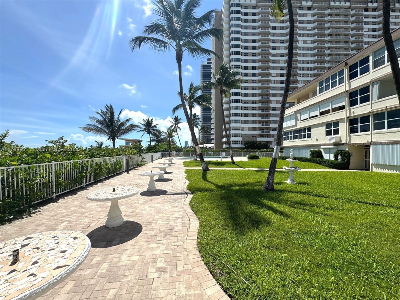 1936 S Ocean Dr #8D,Hallandale Beach, FL 33009