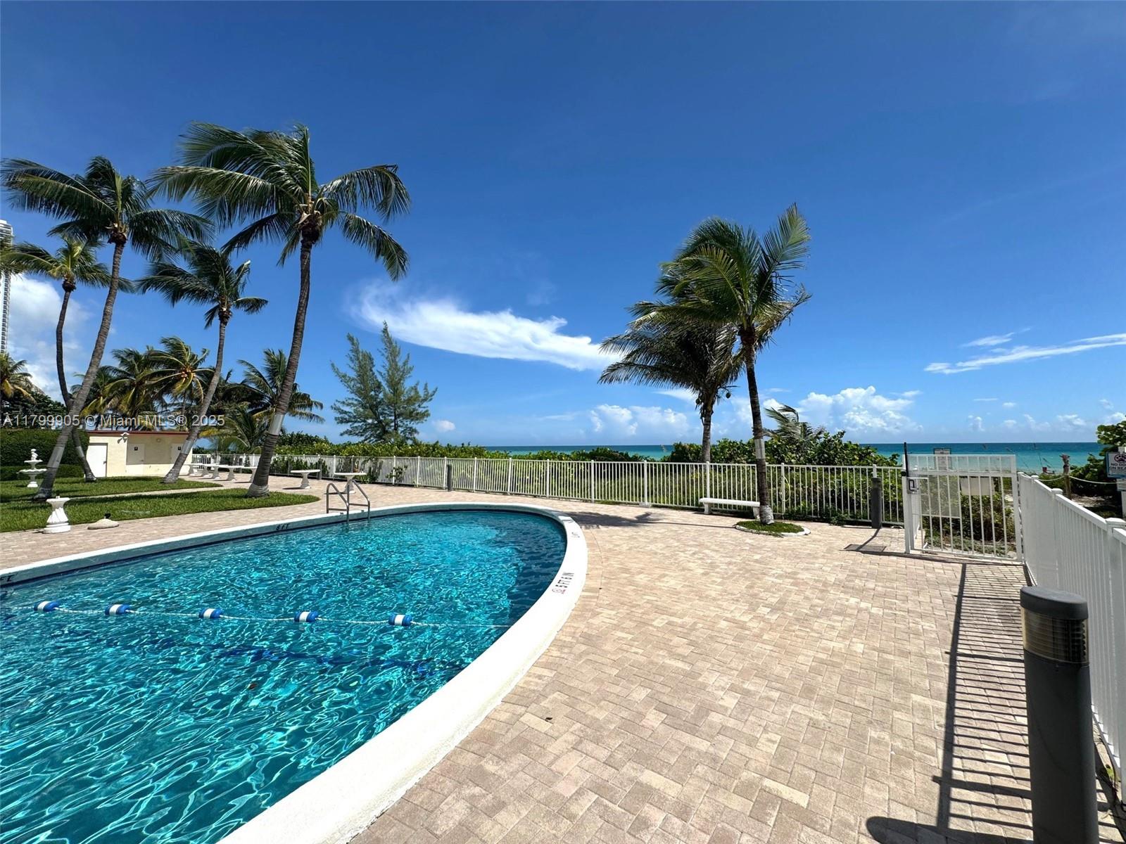 1936 S Ocean Dr #8D,Hallandale Beach, FL 33009