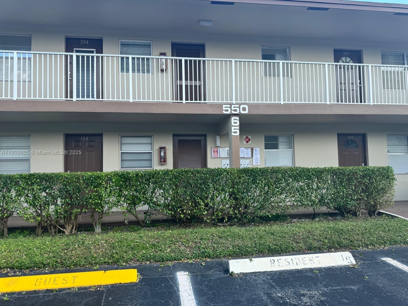 550 NW 80th Ter #103