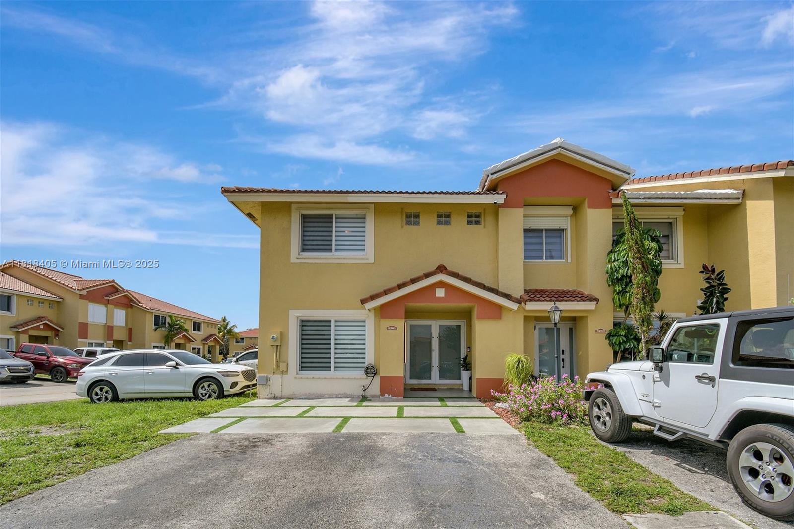 5261 NW 190th St,Miami Gardens, FL 33055