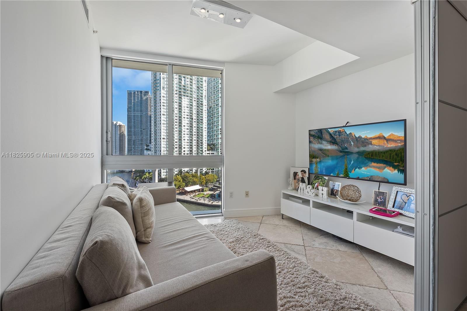 image Wind Condo15