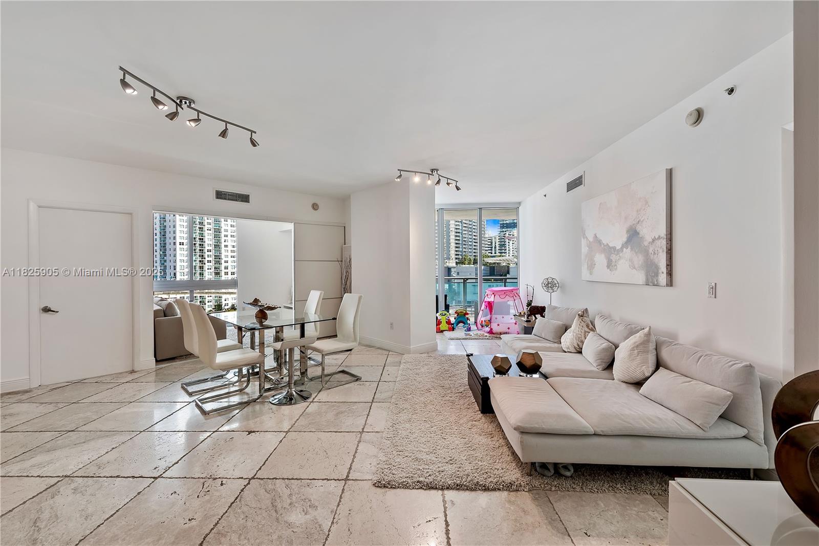 image Wind Condo3