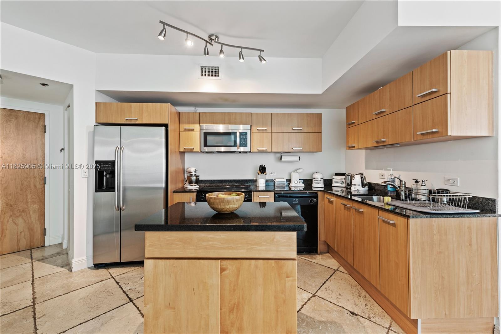 image Wind Condo7