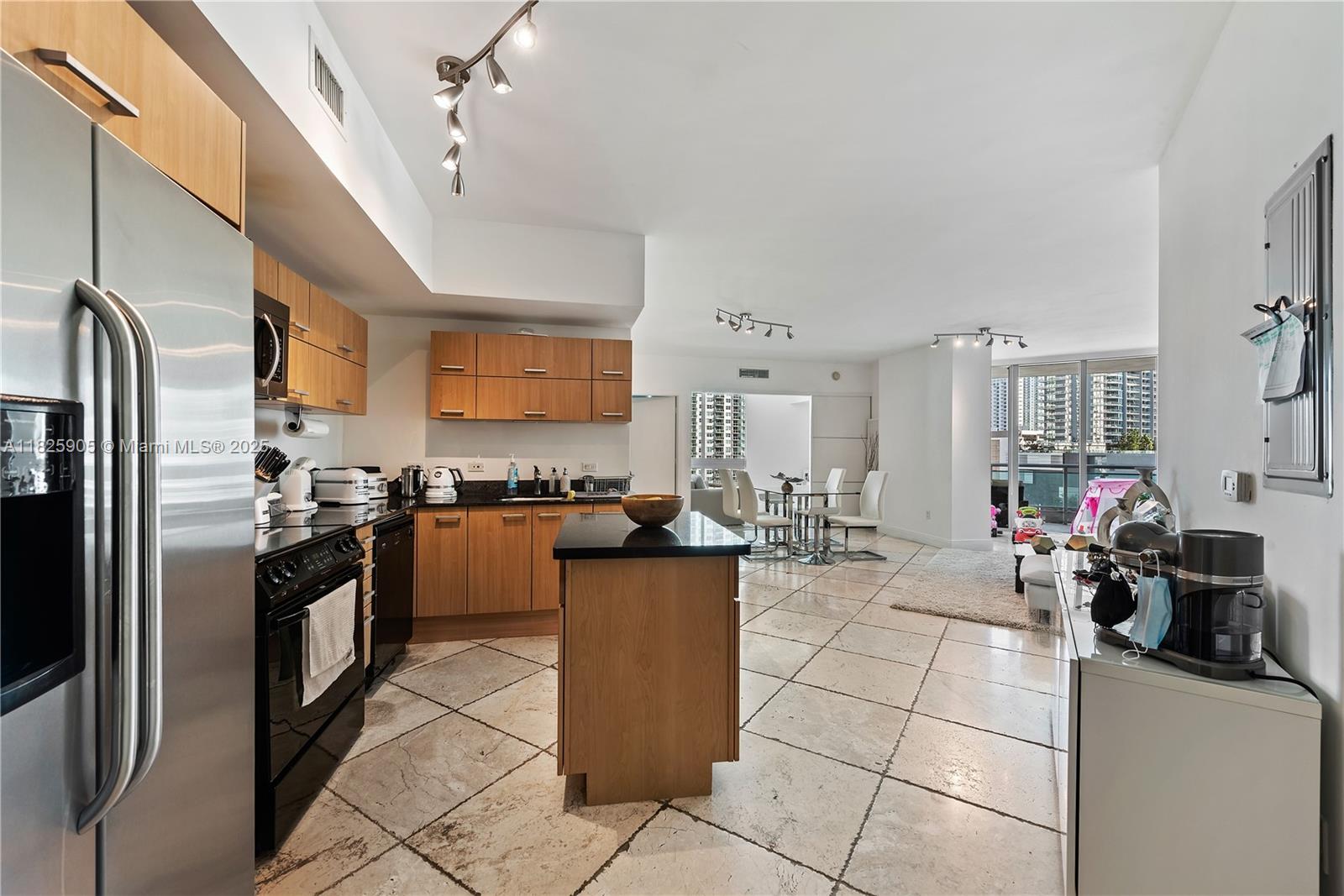 image Wind Condo8