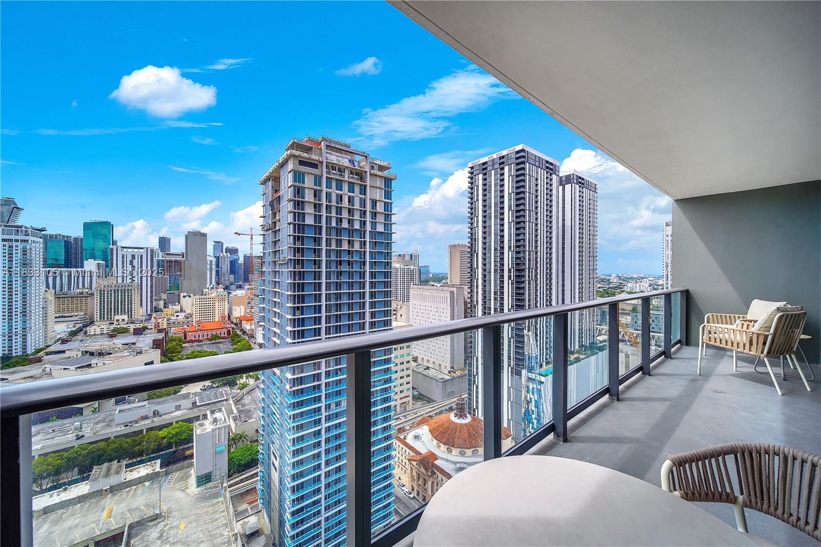 image Gale Residences6