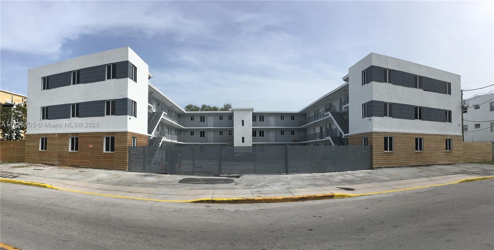 540 NW 7th St #19