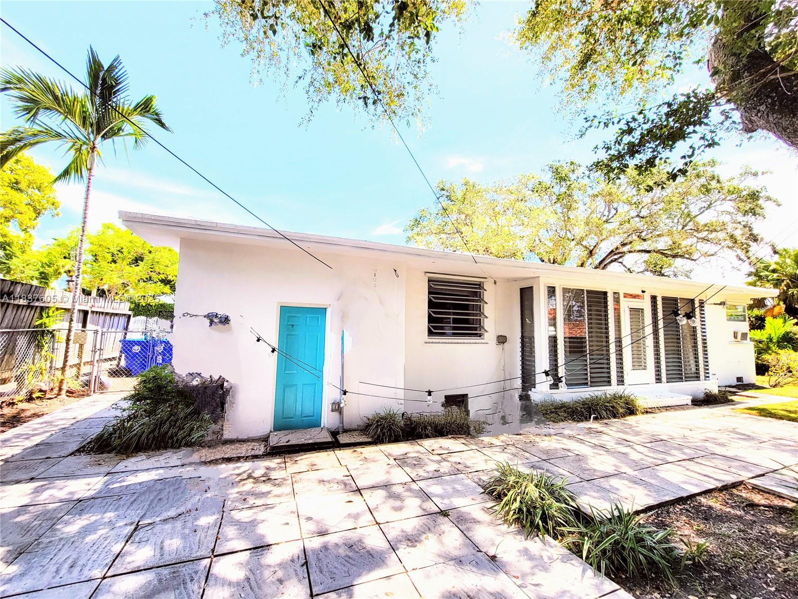 828 NE 76th St Miami, FL 33138