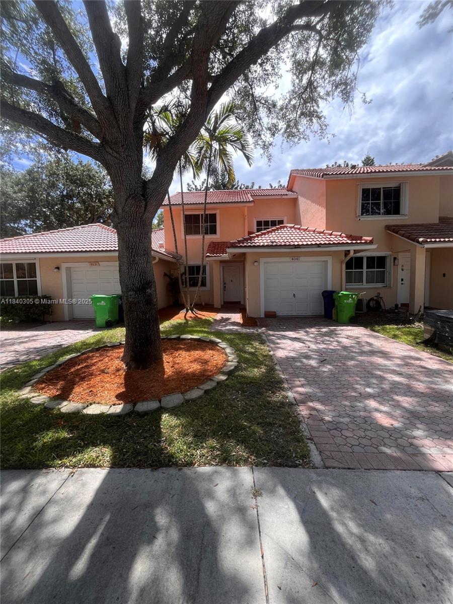 4041 NW 84th Ter #4041