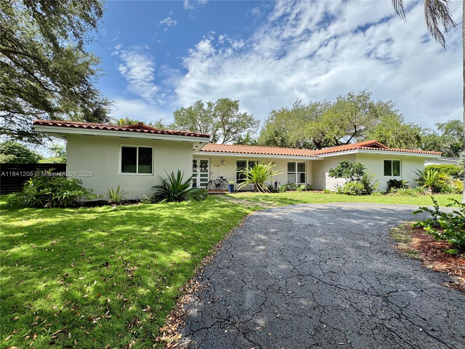 7450 SW 165th Ter