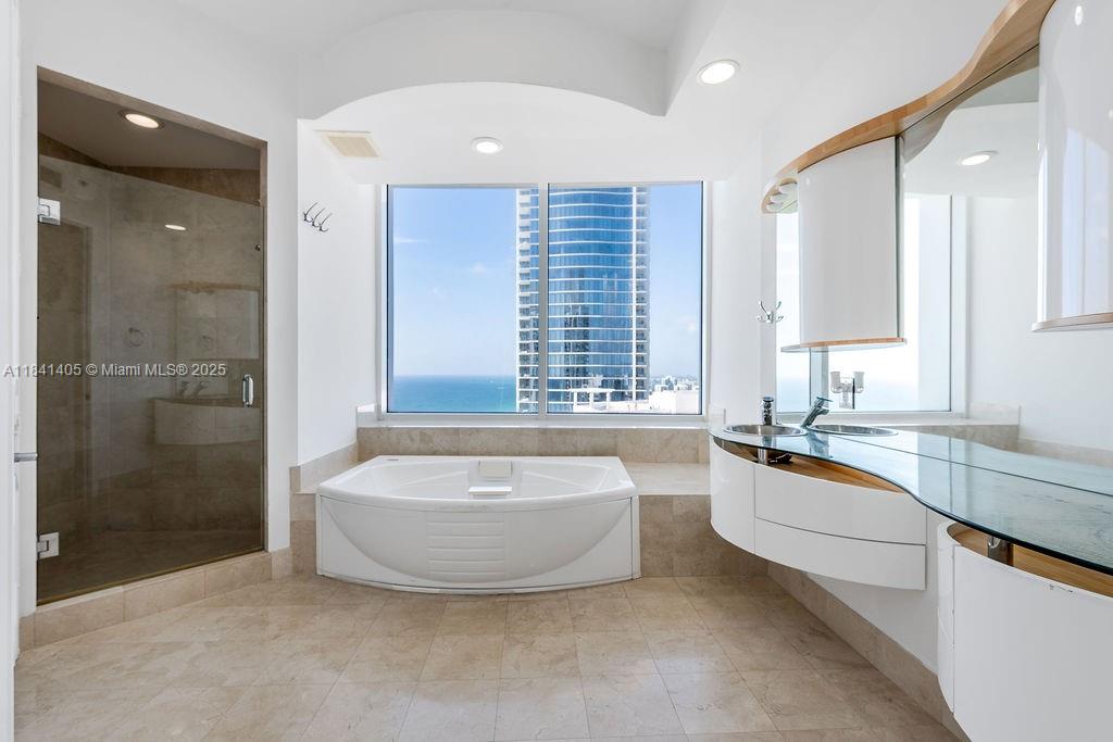image Trump Palace Condo9