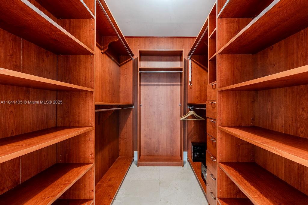 image Trump Palace Condo11