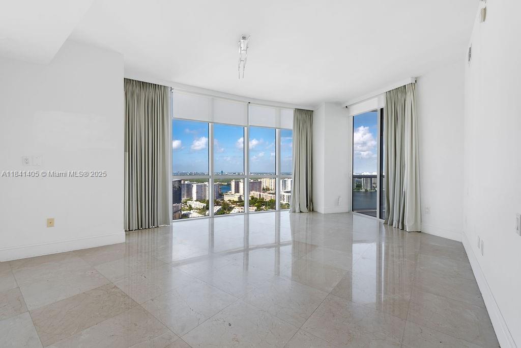 image Trump Palace Condo13