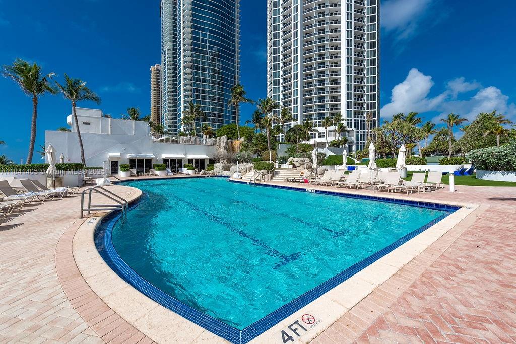 image Trump Palace Condo34
