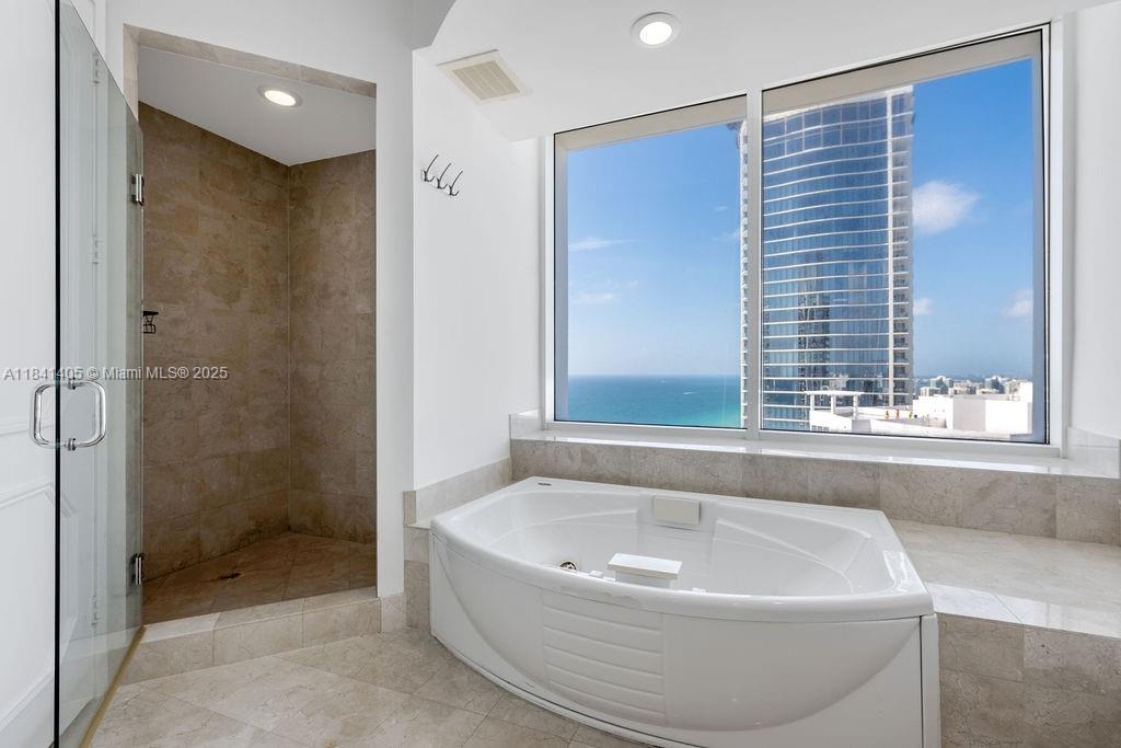 image Trump Palace Condo8