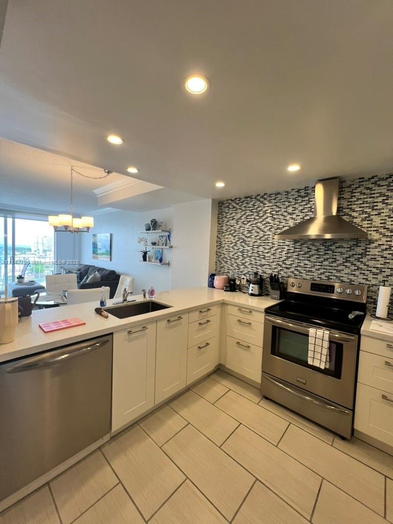 6900 Bay Dr #10H