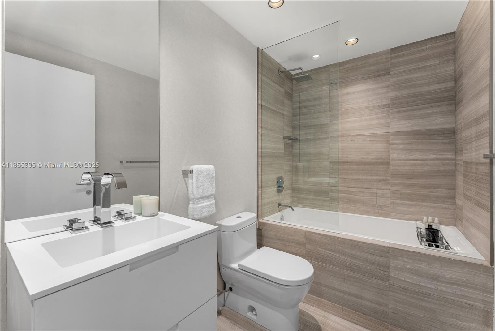 4701 N Meridian Ave #421 Miami Beach, FL 33140 4701 N Meridian Ave #421 Miami Beach, FL 33140