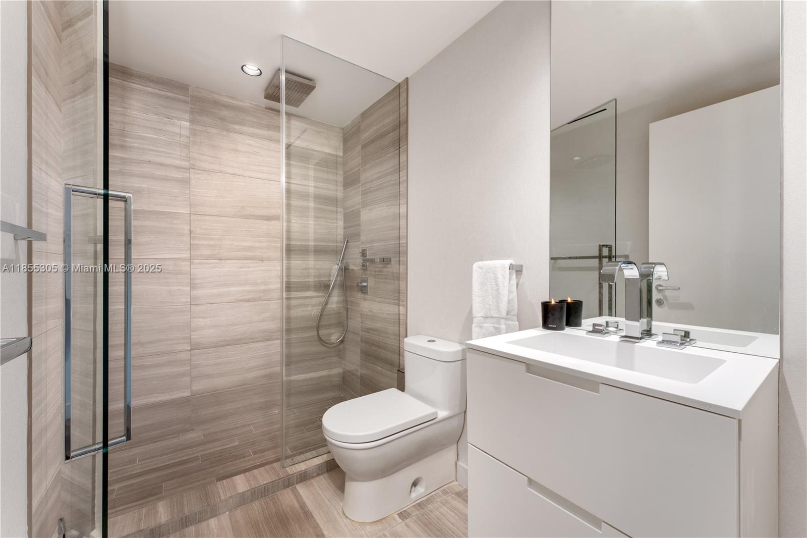 4701 N Meridian Ave #421 Miami Beach, FL 33140 4701 N Meridian Ave #421 Miami Beach, FL 33140