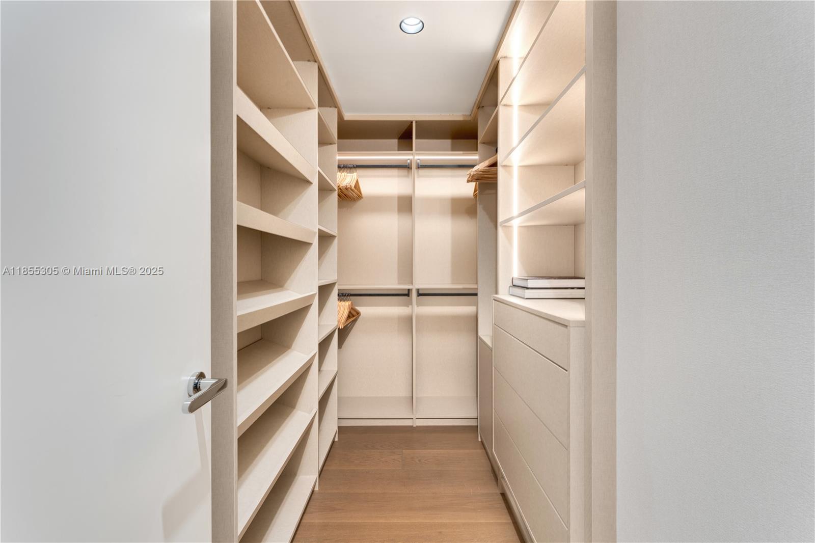 4701 N Meridian Ave #421 Miami Beach, FL 33140 4701 N Meridian Ave #421 Miami Beach, FL 33140