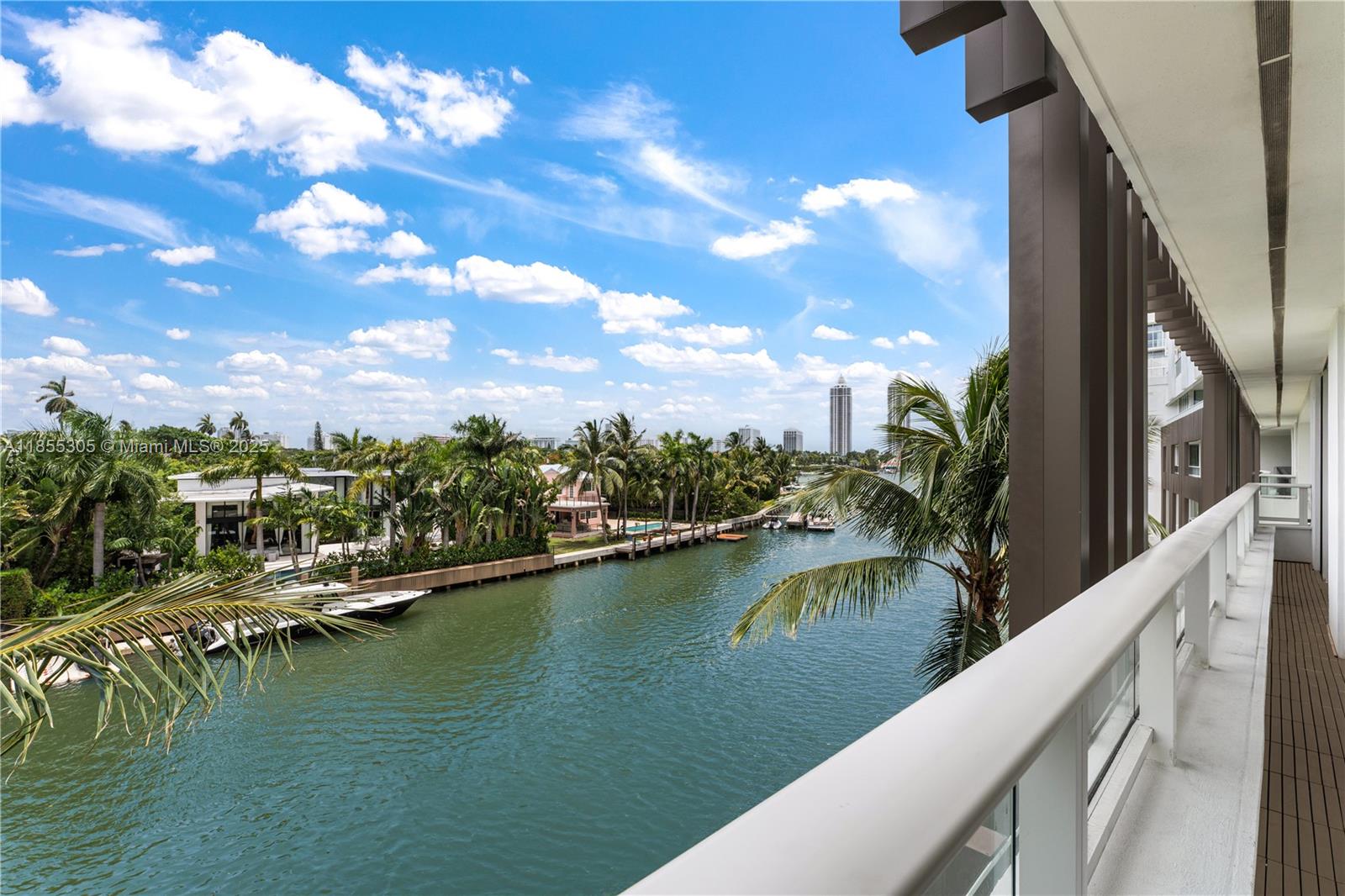 4701 N Meridian Ave #421 Miami Beach, FL 33140 4701 N Meridian Ave #421 Miami Beach, FL 33140