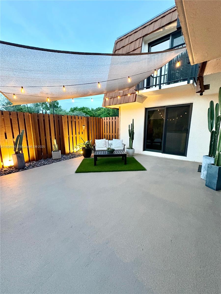 12006 SW 9th Mnr