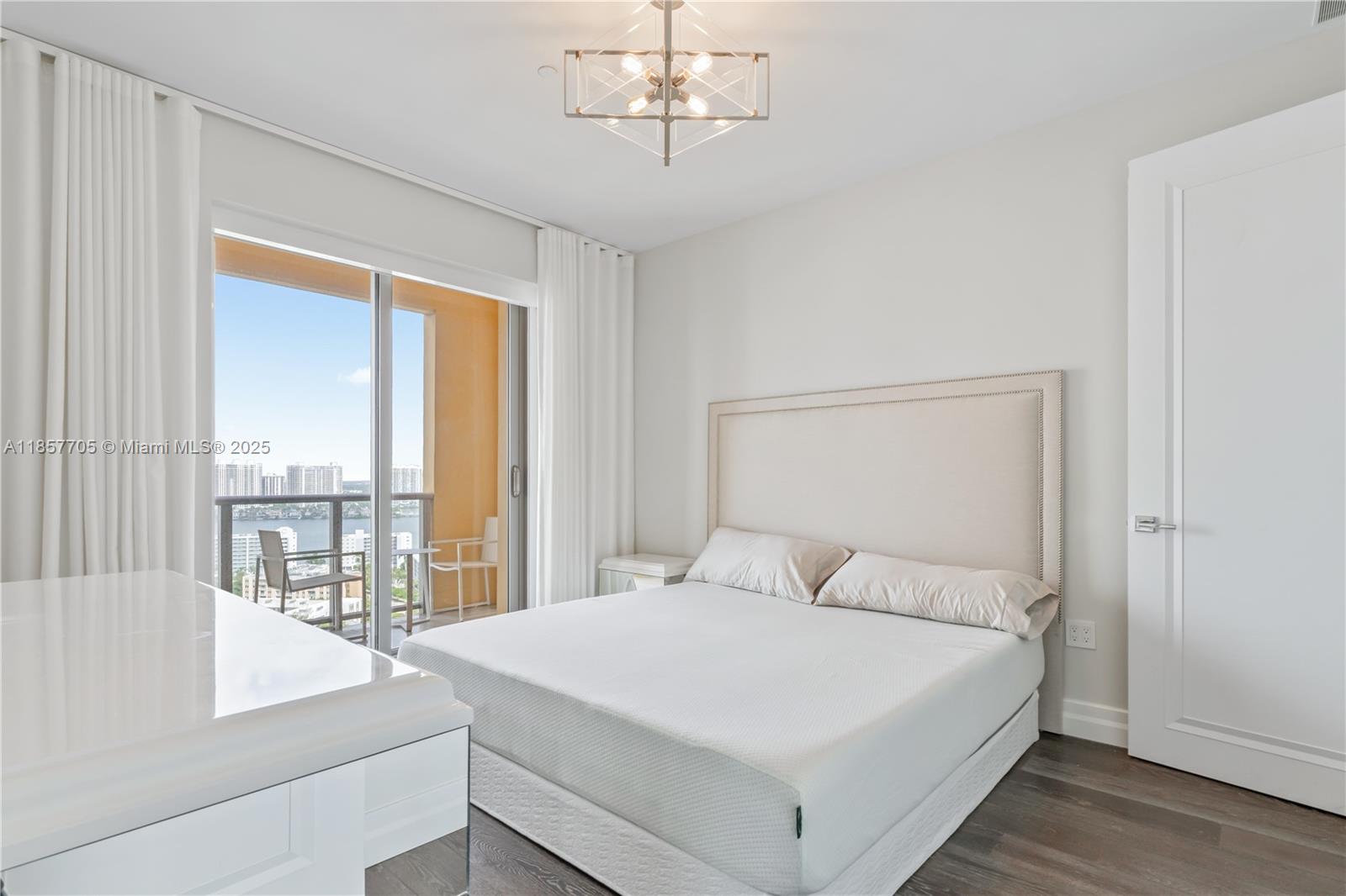 image Mansions At Acqualina24