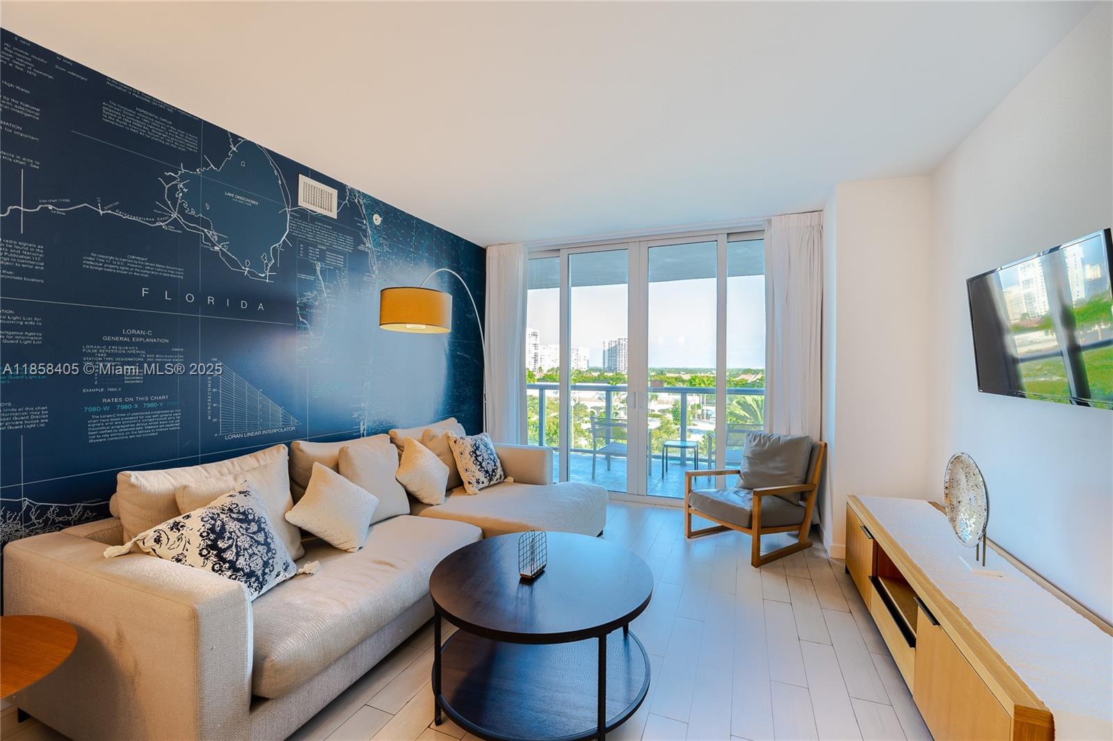 image Beachwalk25