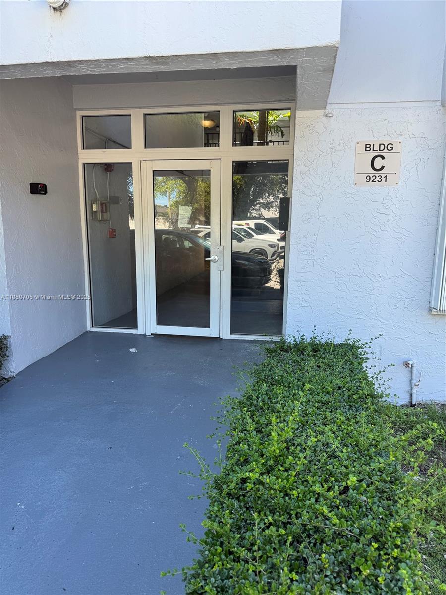 9231 SW 87th Ave #C9