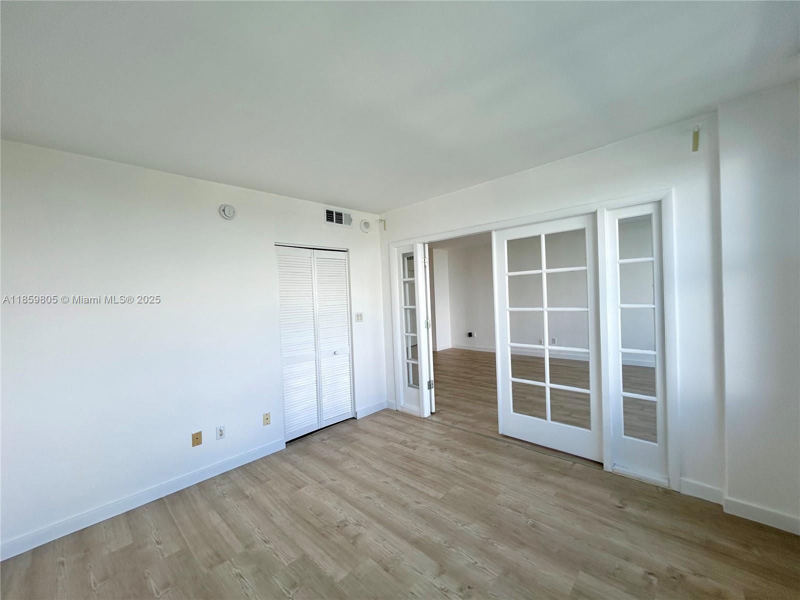 5600 Collins Ave #12H Miami Beach, FL 33140