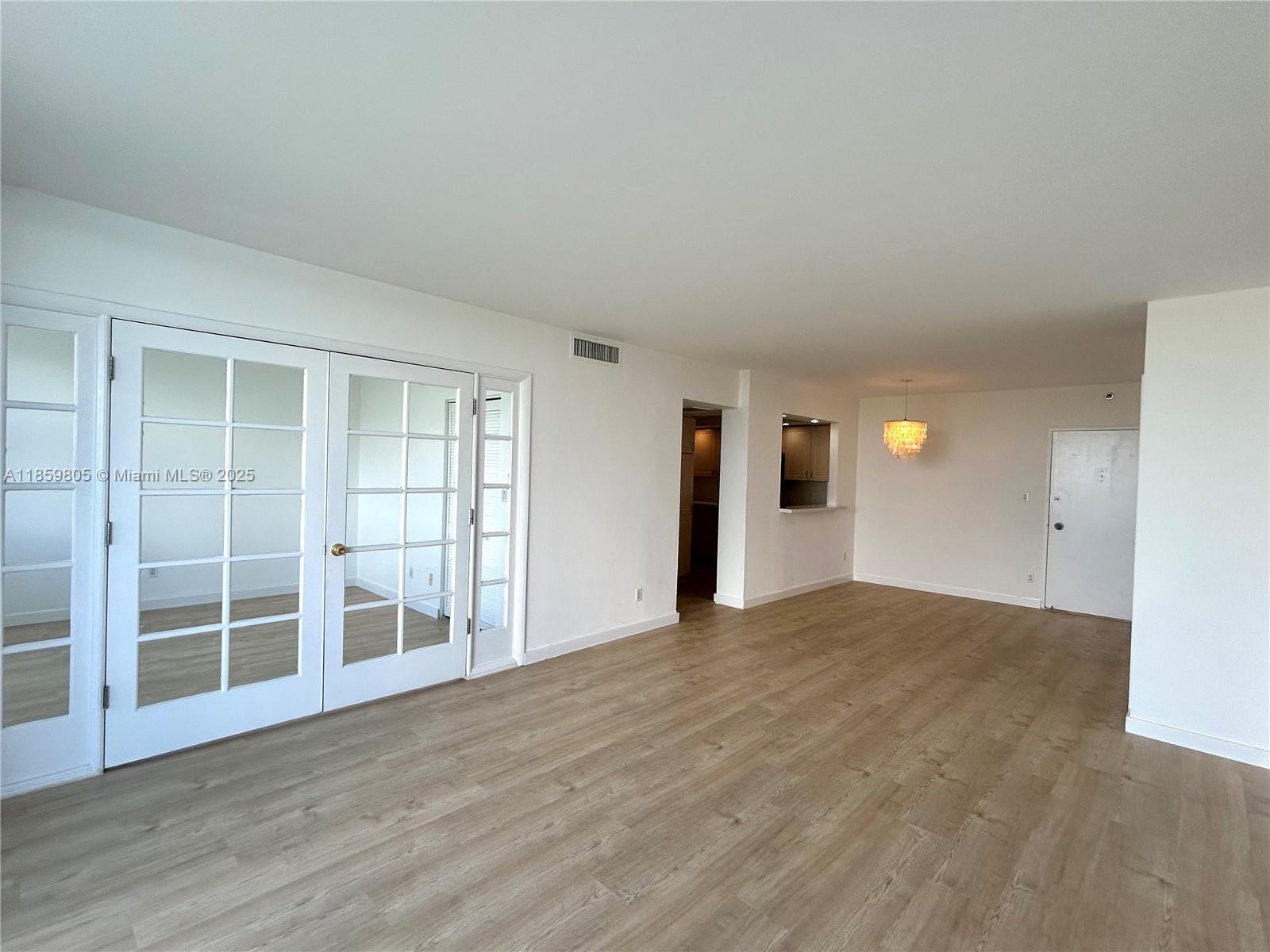 5600 Collins Ave #12H Miami Beach, FL 33140