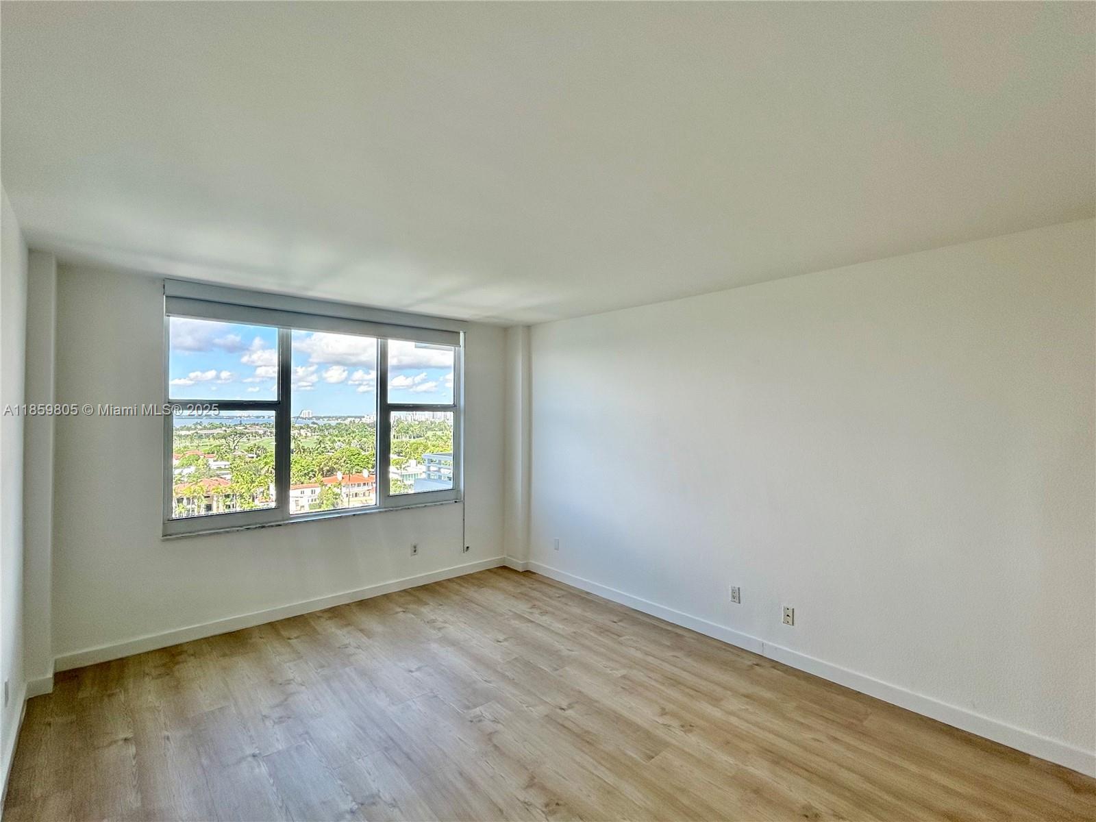 5600 Collins Ave #12H Miami Beach, FL 33140