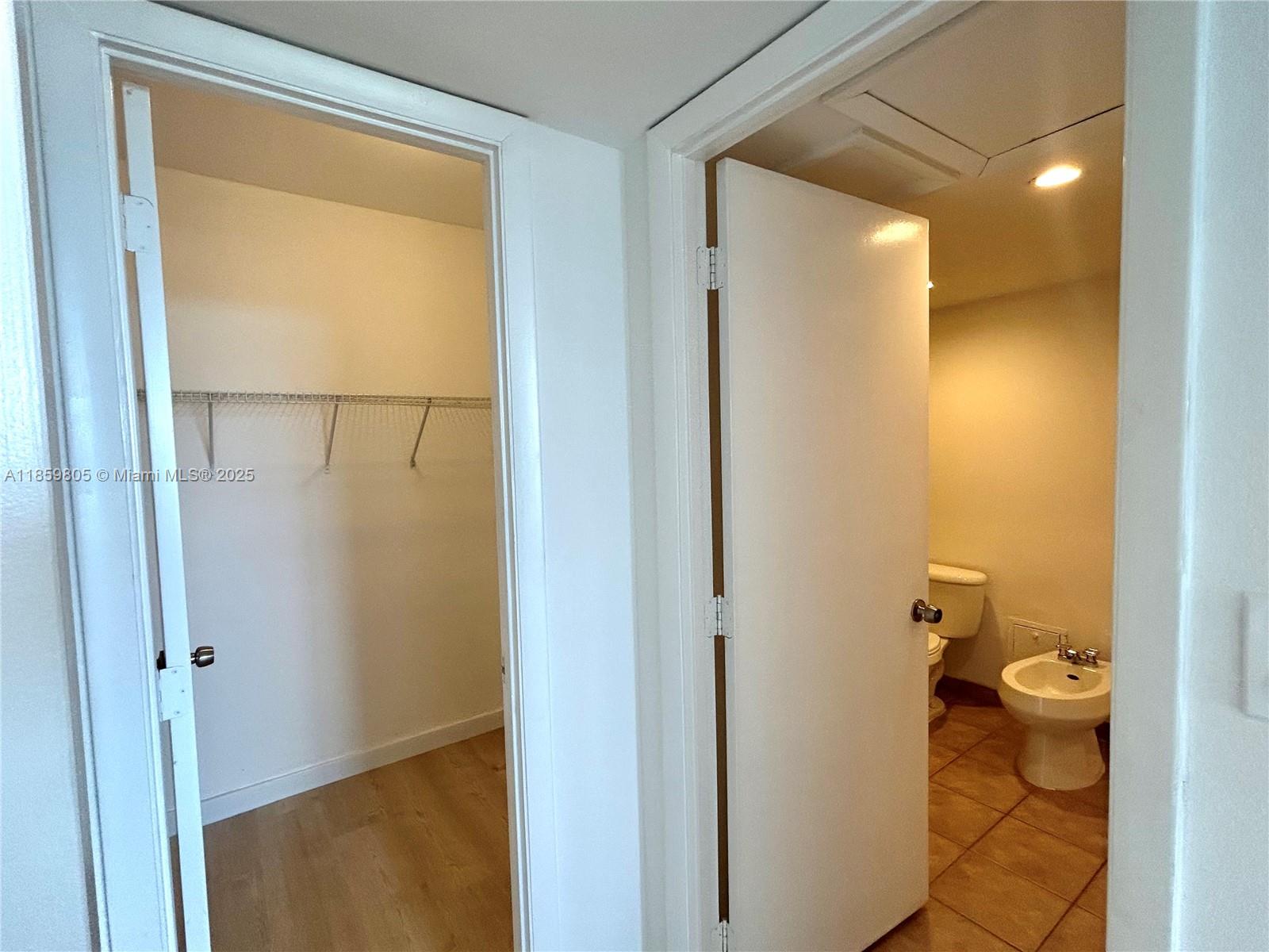 5600 Collins Ave #12H Miami Beach, FL 33140