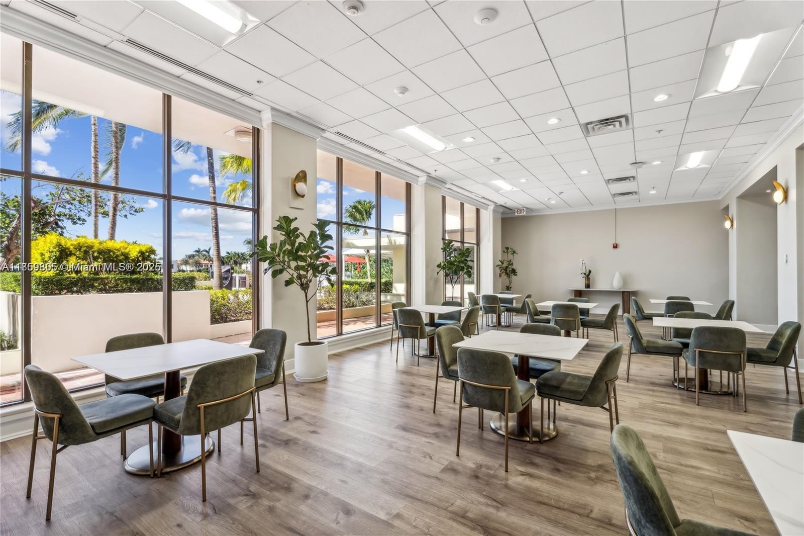 5600 Collins Ave #12H Miami Beach, FL 33140