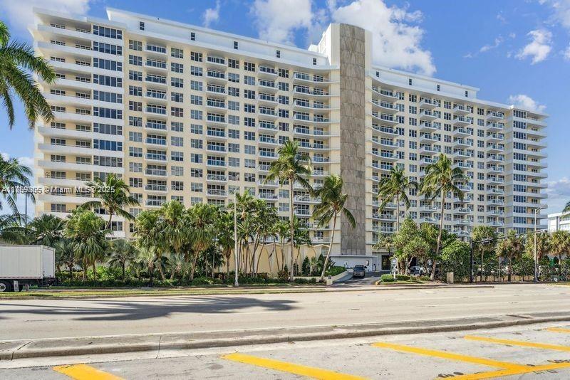 5600 Collins Ave #12H Miami Beach, FL 33140