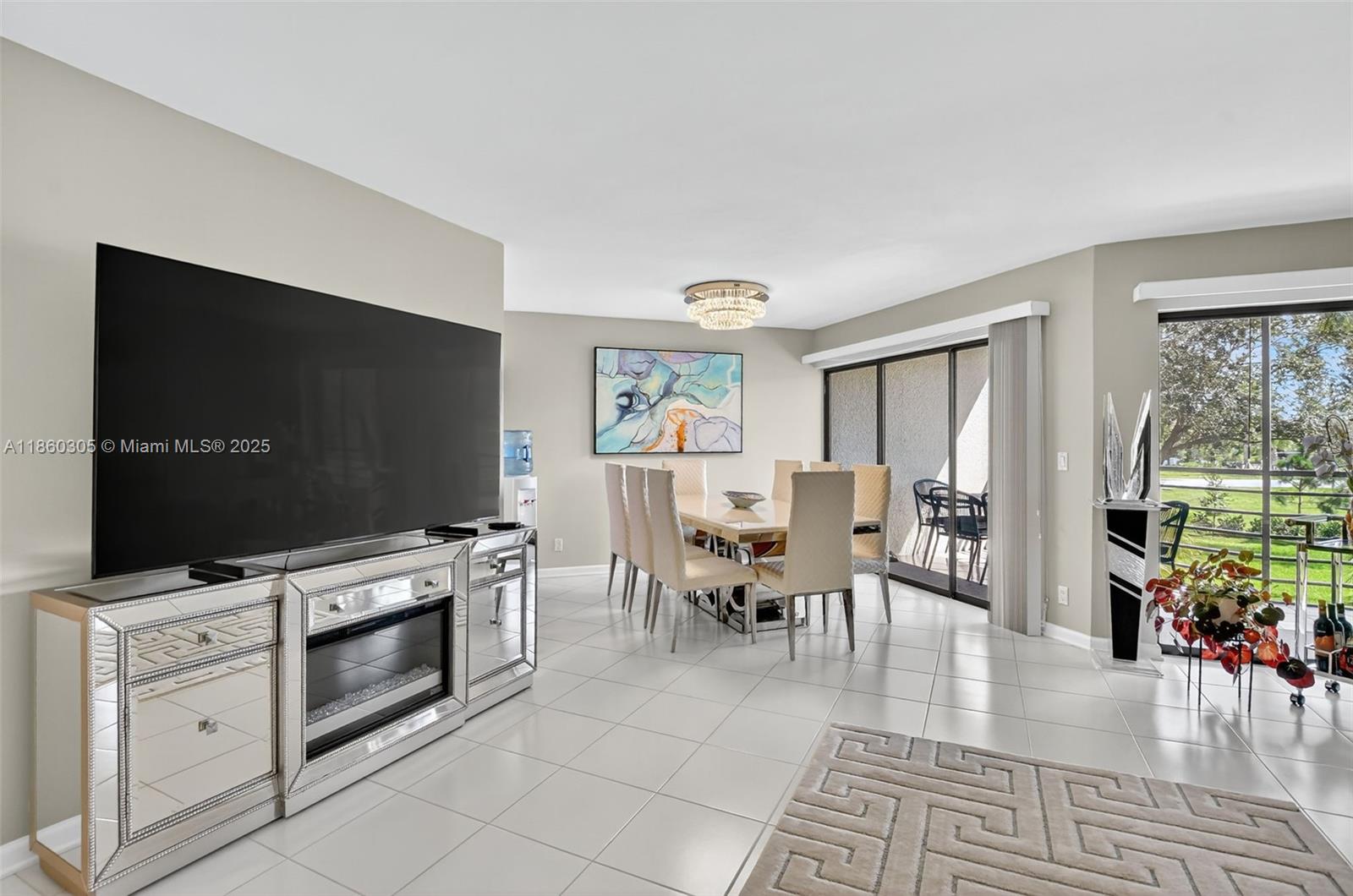 5901 Camino Del Sol #207