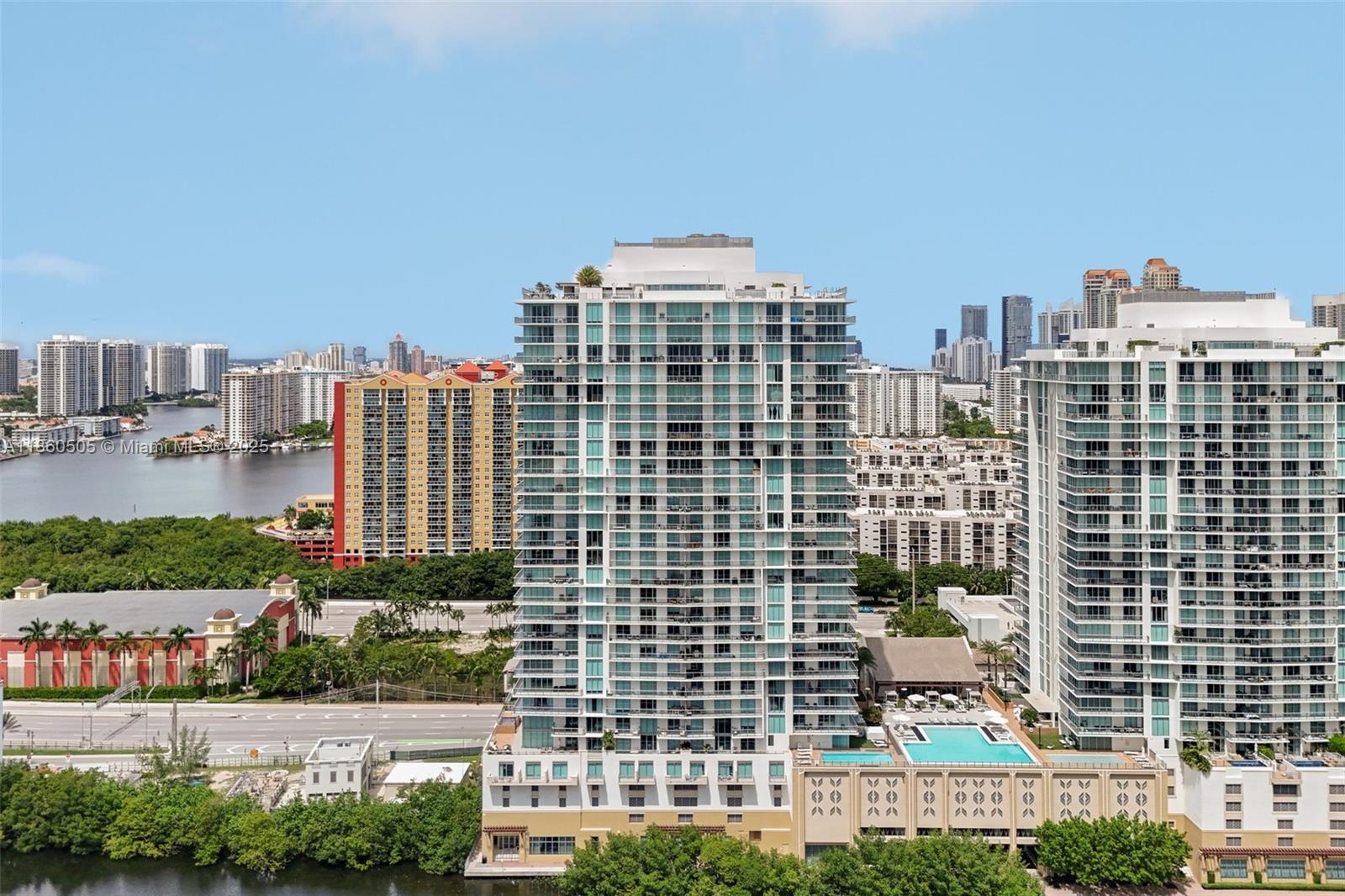 image Parque Towers72