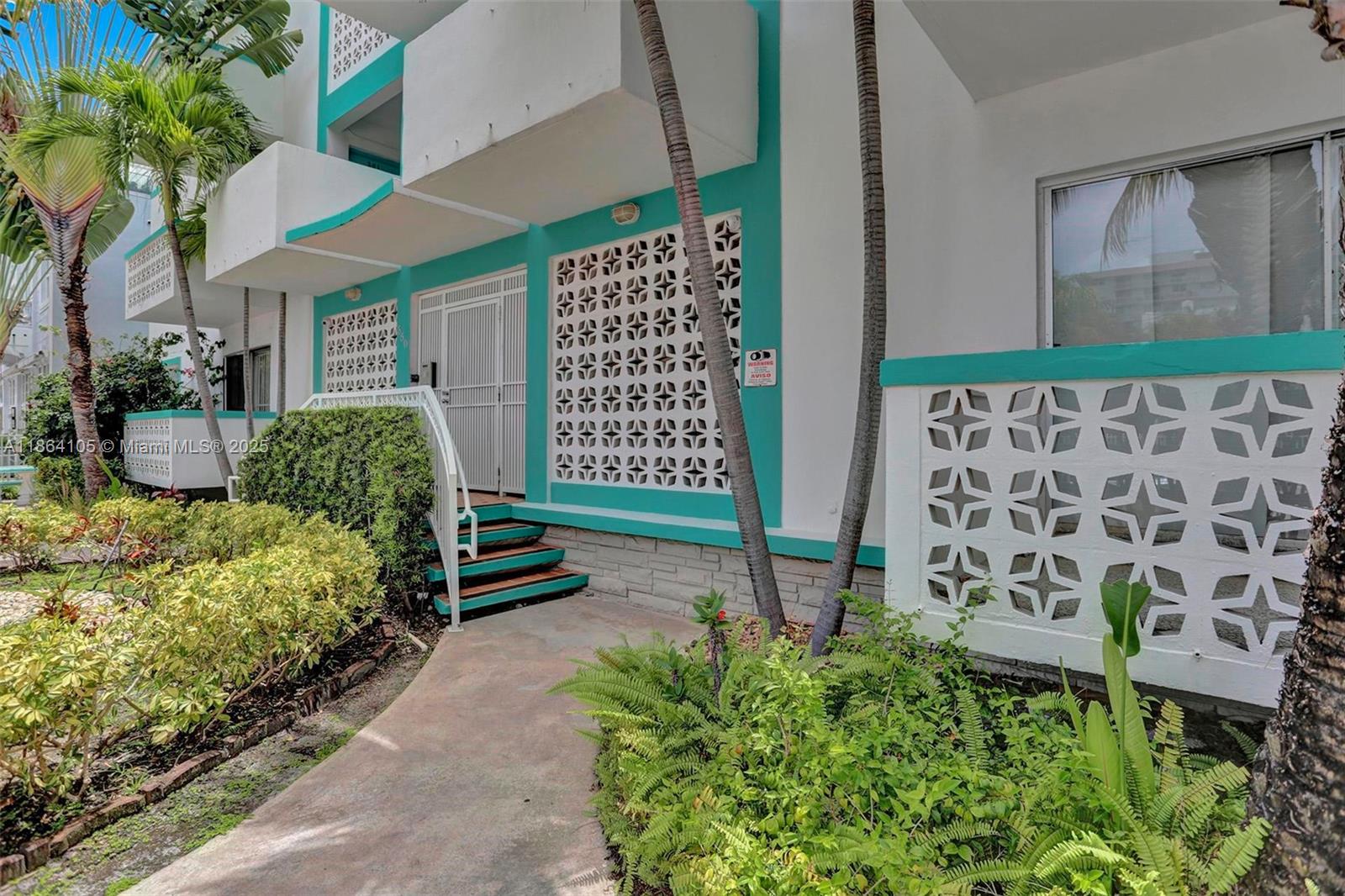 350 Collins Ave #310