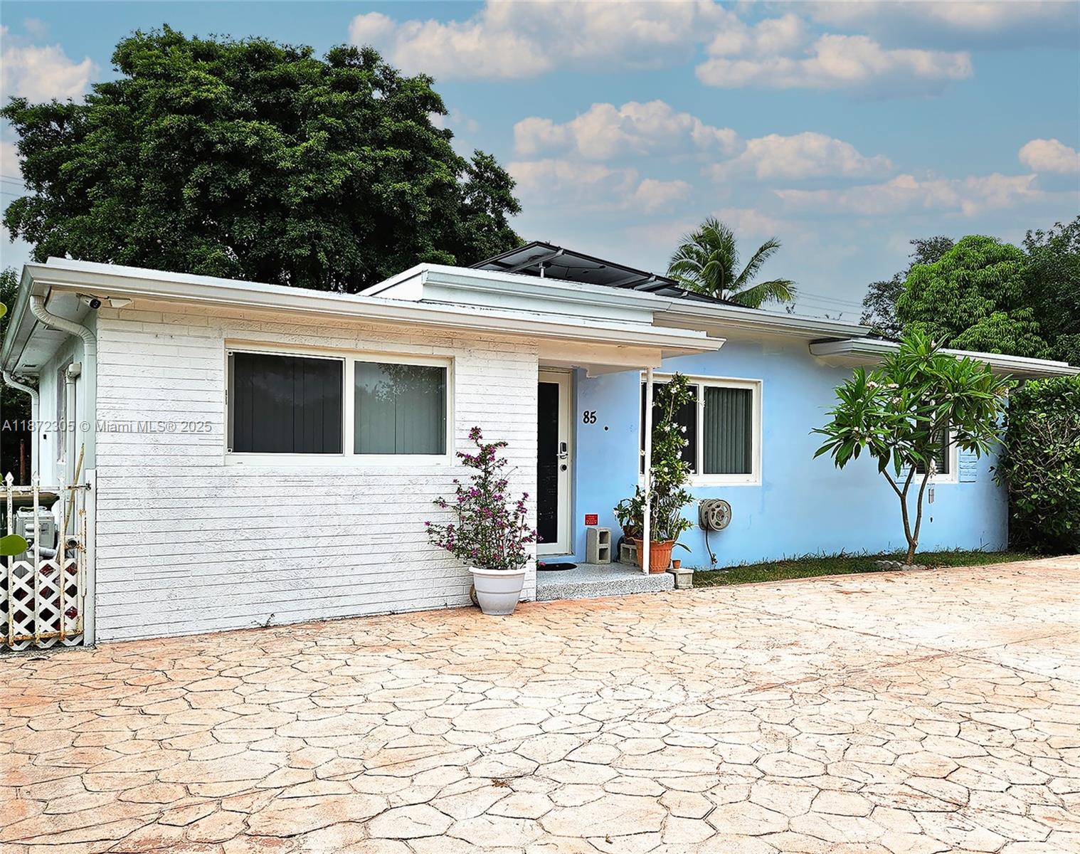 85 NW 126th St