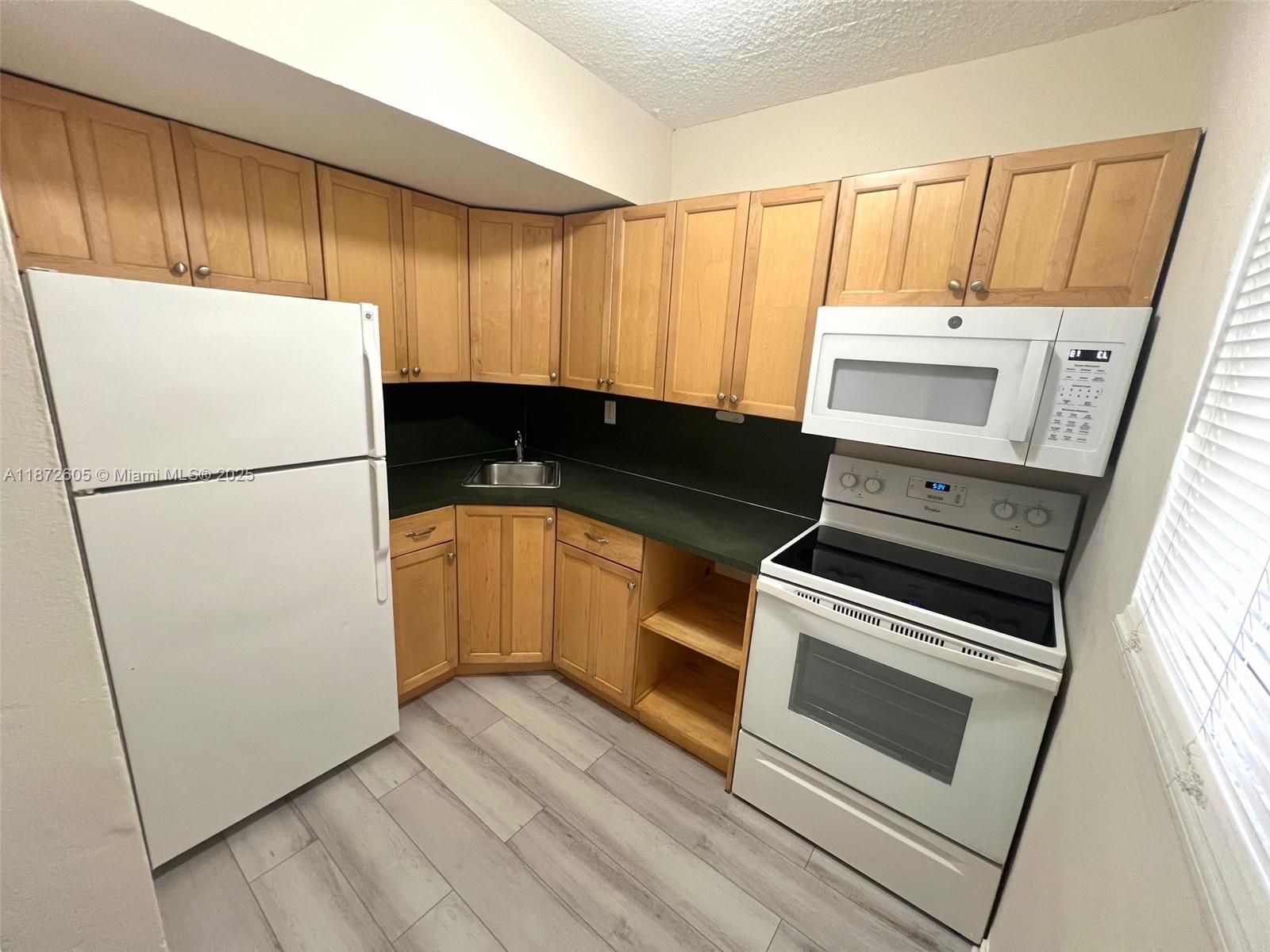 7626 NE 6th Ct #7