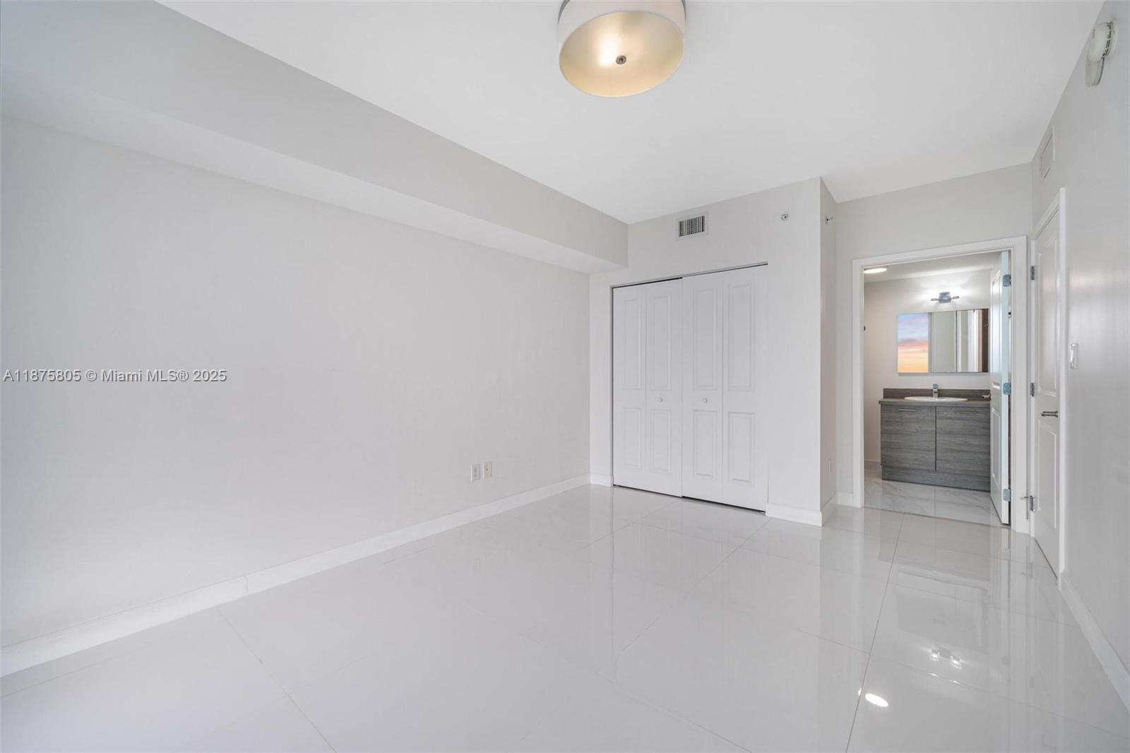 image 400 Sunny Isles21