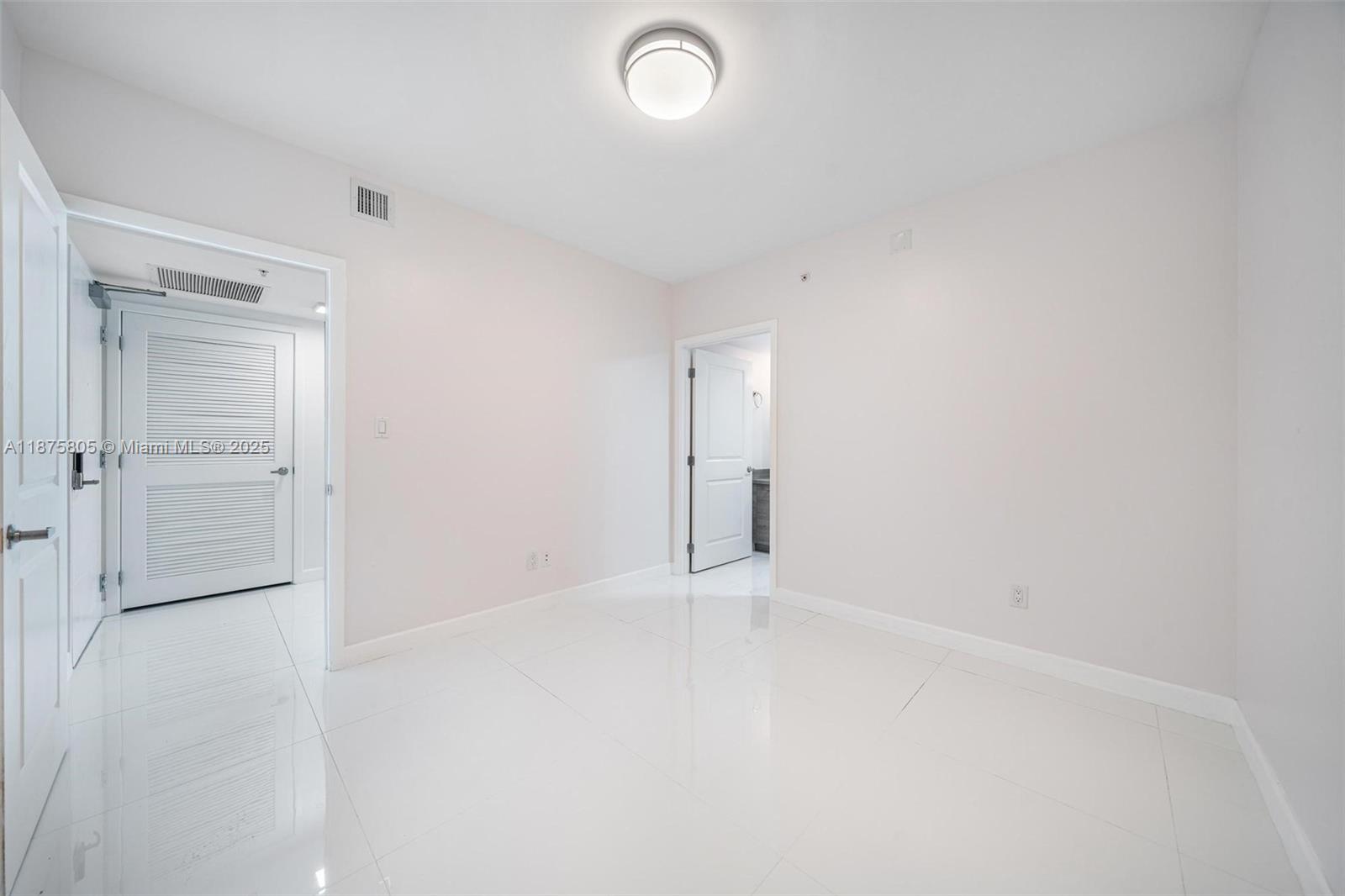 image 400 Sunny Isles25