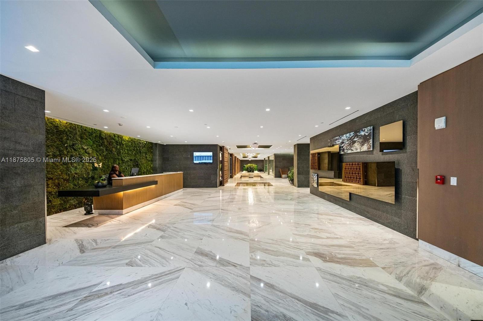 image 400 Sunny Isles28