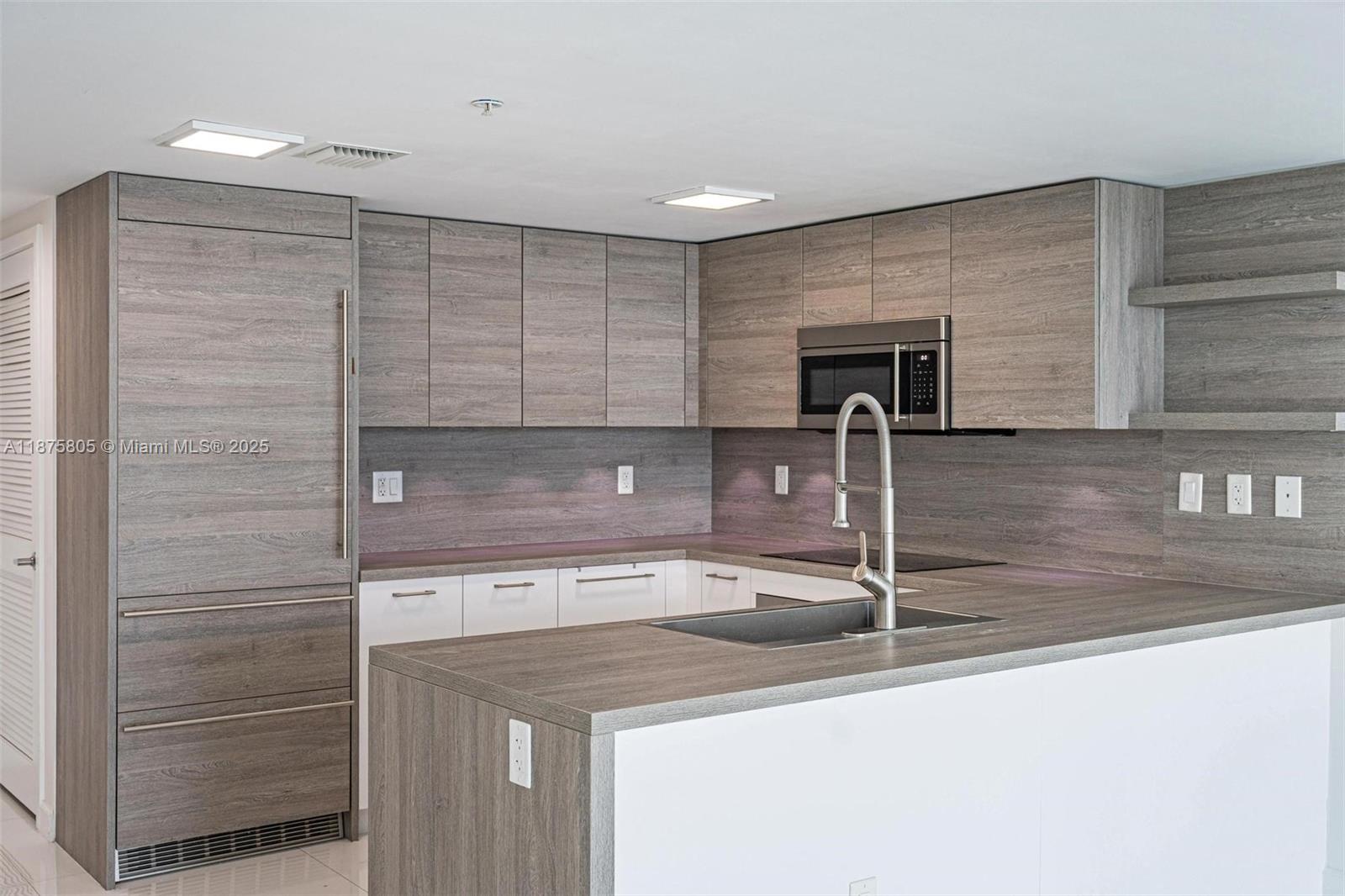 image 400 Sunny Isles34