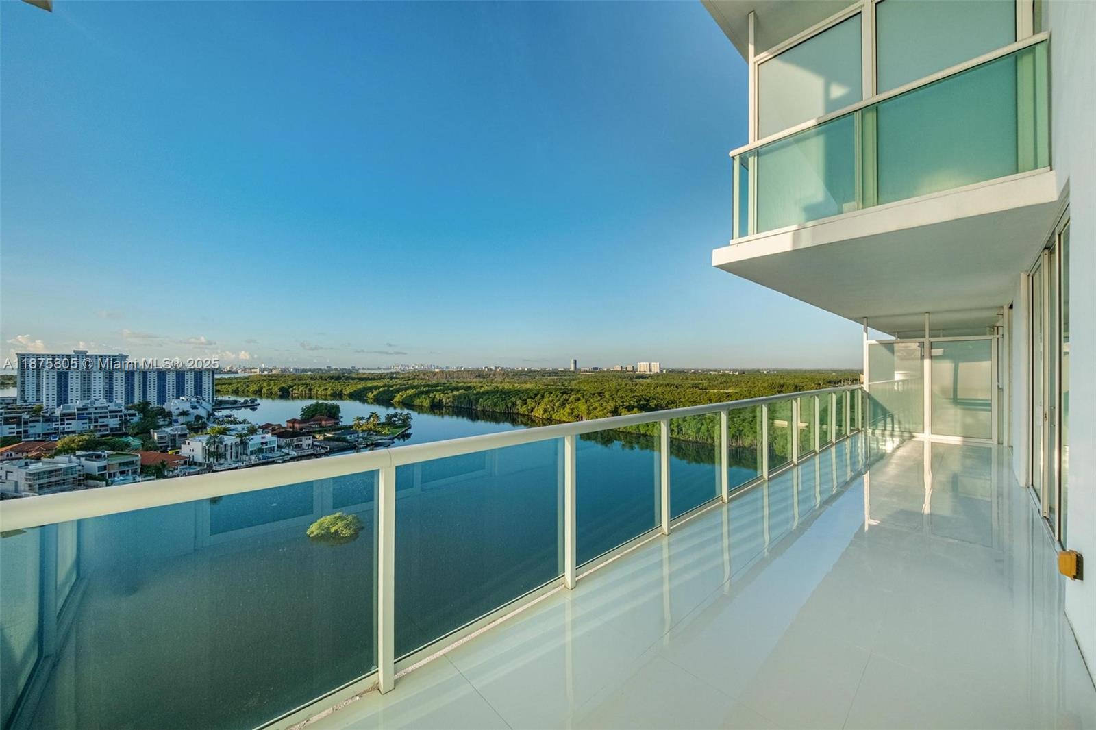 image 400 Sunny Isles45