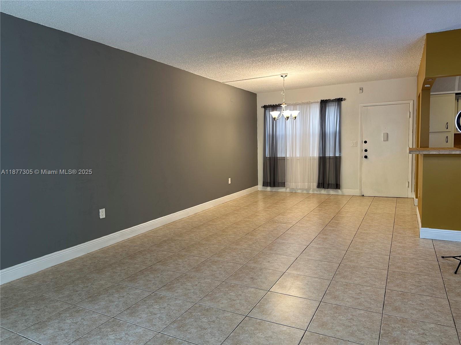 481 Ives Dairy Rd #303-4