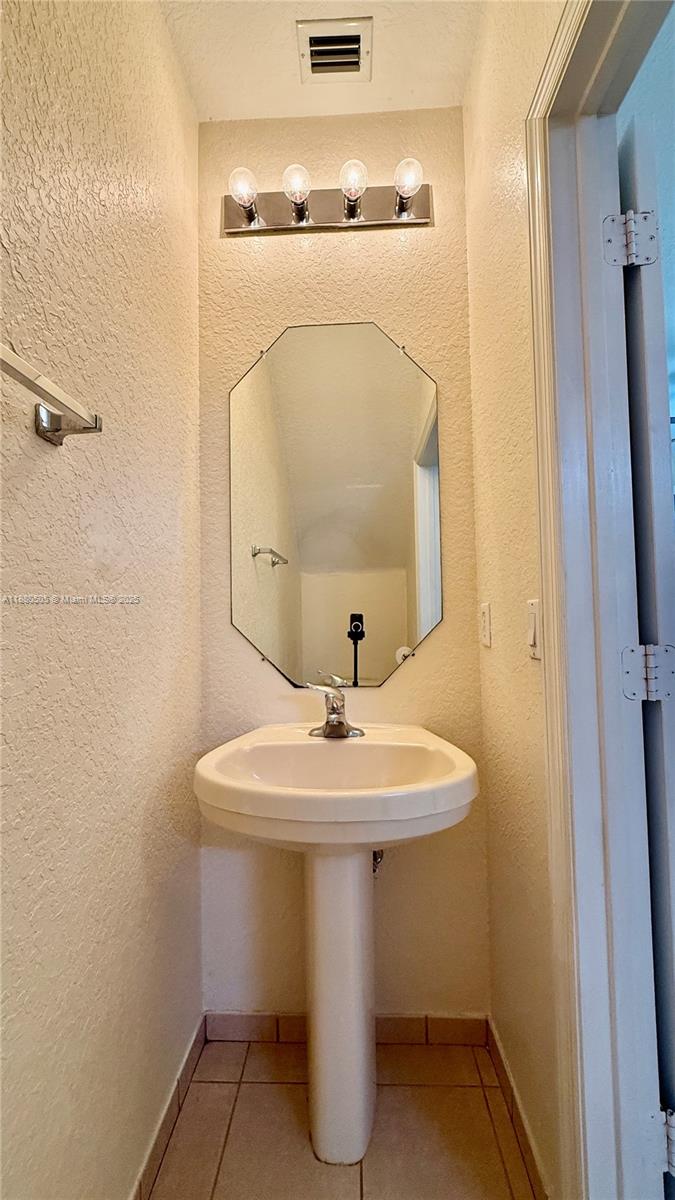 1918 Alamanda Way #N/A Riviera Beach, FL 33404